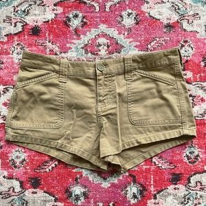 Vintage Y2K Abercrombie and Fitch Khaki Tan Shorts Size 2.